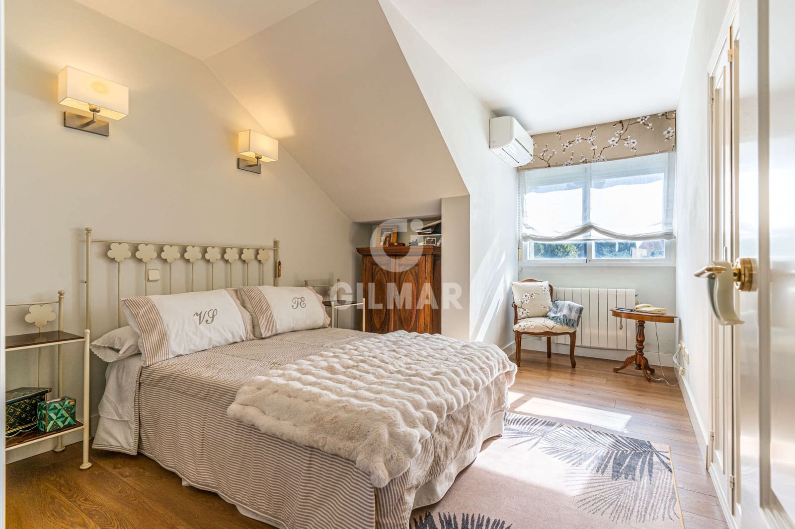 4 soveværelse Semi-Rækkehus til salg i Pozuelo de Alarcon med swimmingpool garage - € 1.650.000 (Ref: 9274616)