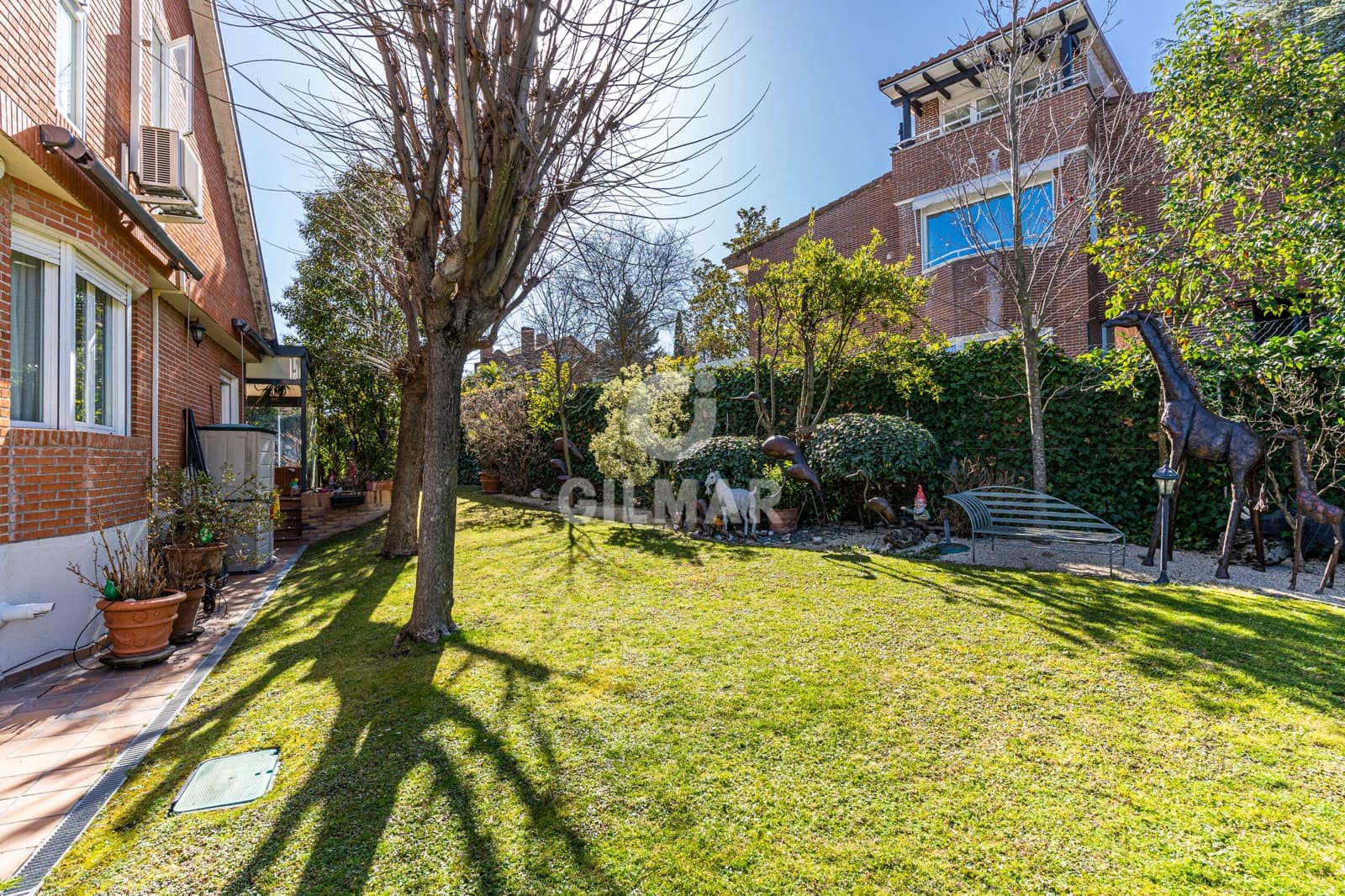 4 soveværelse Semi-Rækkehus til salg i Pozuelo de Alarcon med swimmingpool garage - € 1.650.000 (Ref: 9274616)