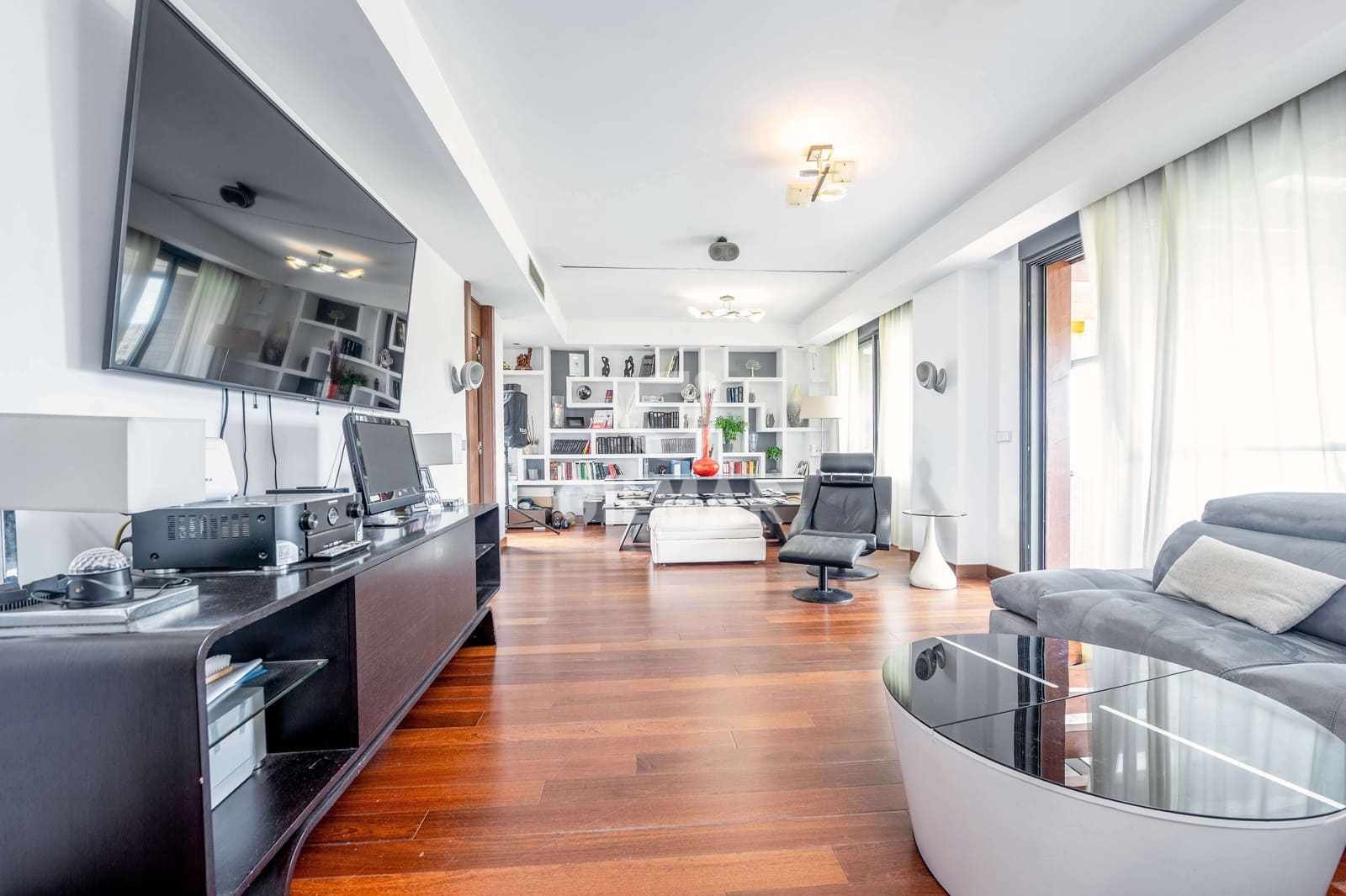 5 makuuhuone Kattohuoneisto myytävänä paikassa El Puerto de Santa Maria mukana uima-altaan 
autotalli - 1 280 000 € (Ref: 9275252)