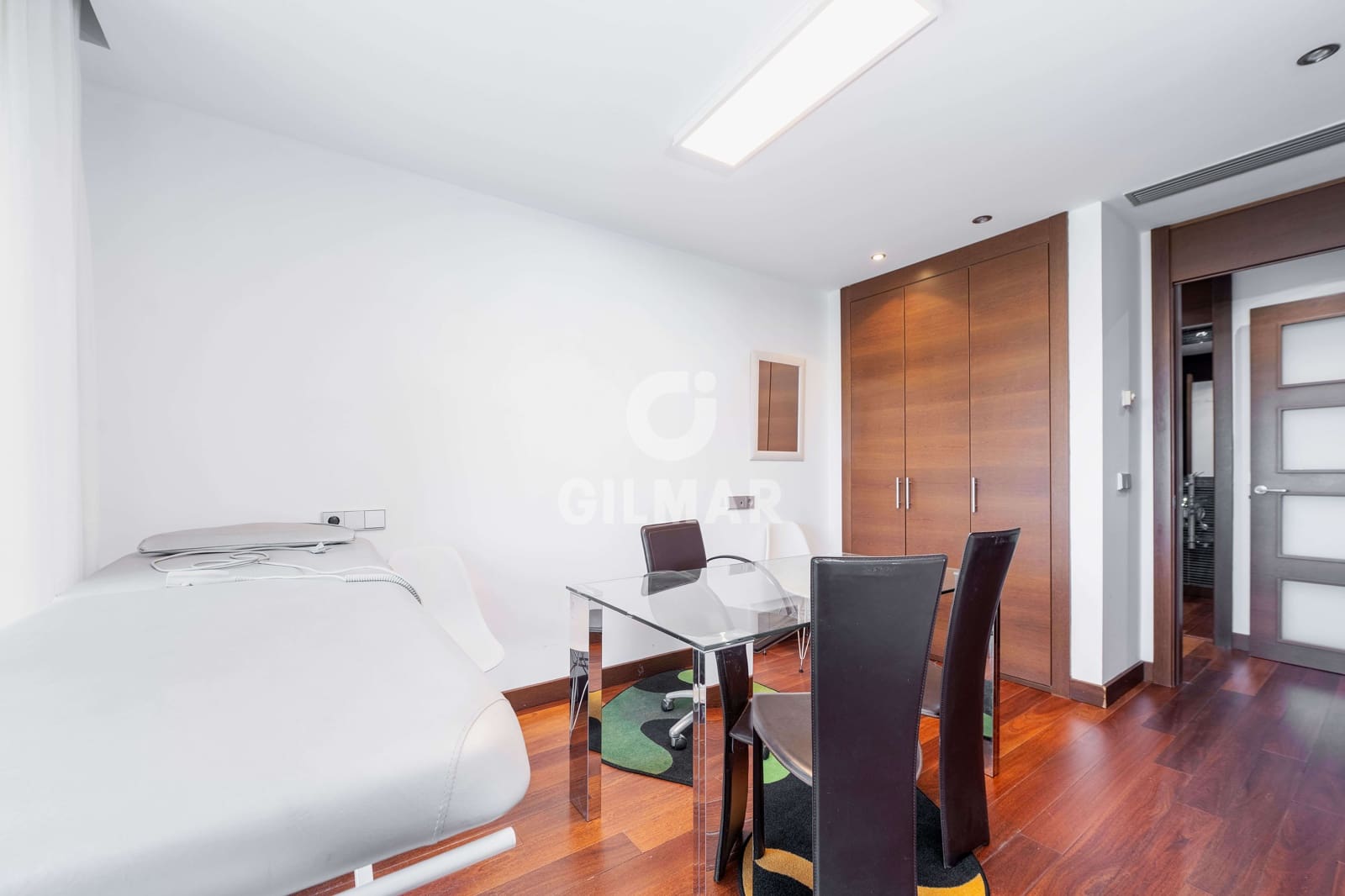 5 makuuhuone Kattohuoneisto myytävänä paikassa El Puerto de Santa Maria mukana uima-altaan 
autotalli - 1 280 000 € (Ref: 9275252)