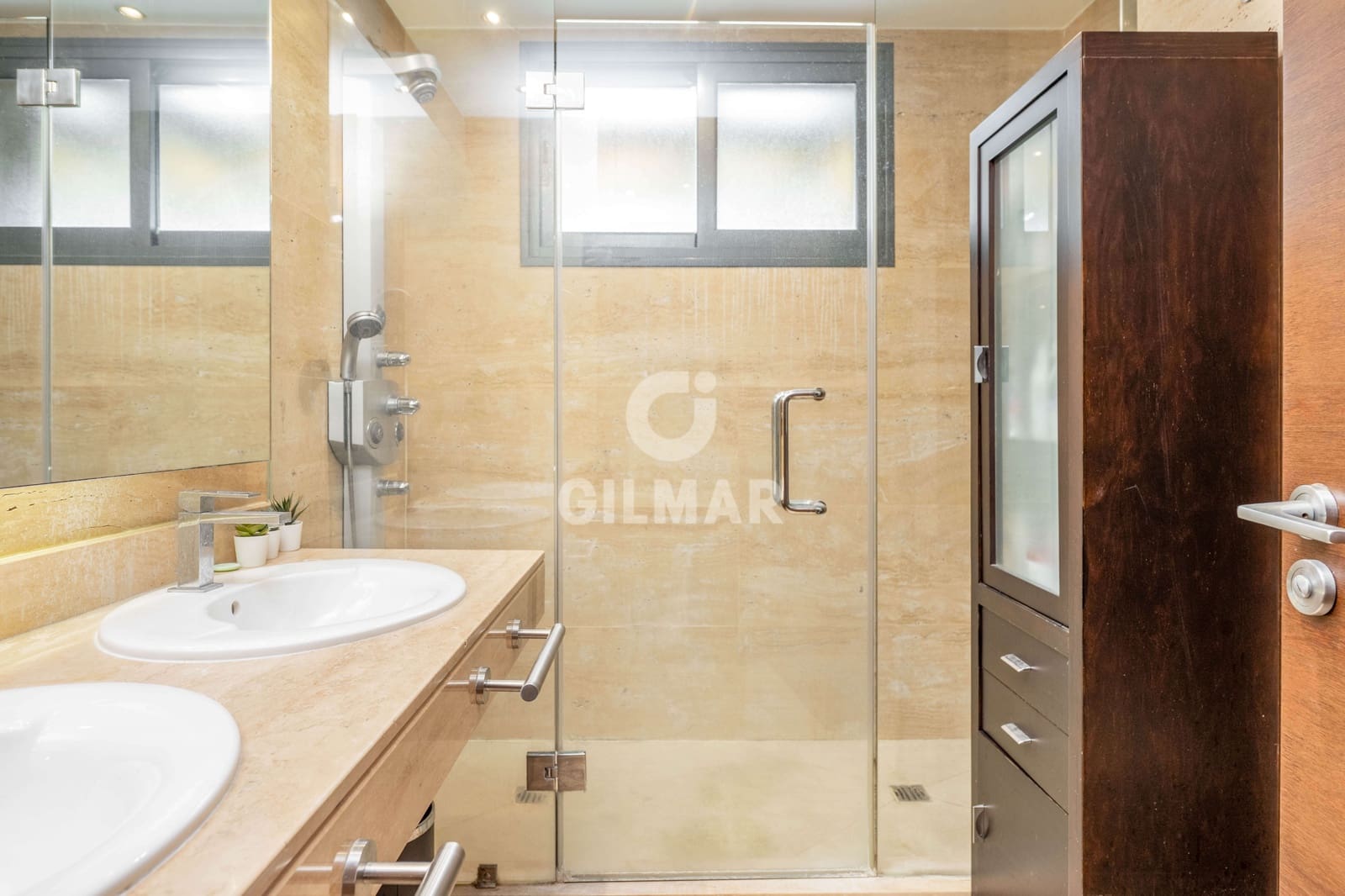 5 makuuhuone Kattohuoneisto myytävänä paikassa El Puerto de Santa Maria mukana uima-altaan 
autotalli - 1 280 000 € (Ref: 9275252)