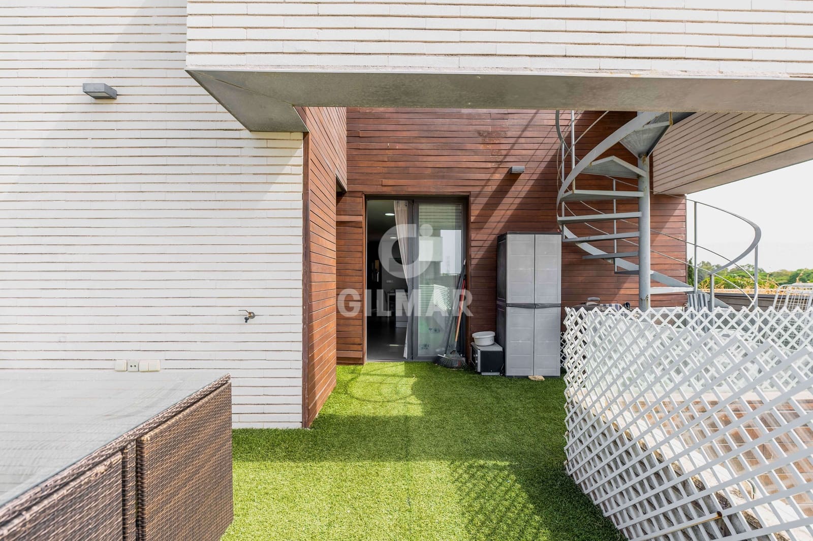 5 makuuhuone Kattohuoneisto myytävänä paikassa El Puerto de Santa Maria mukana uima-altaan 
autotalli - 1 280 000 € (Ref: 9275252)