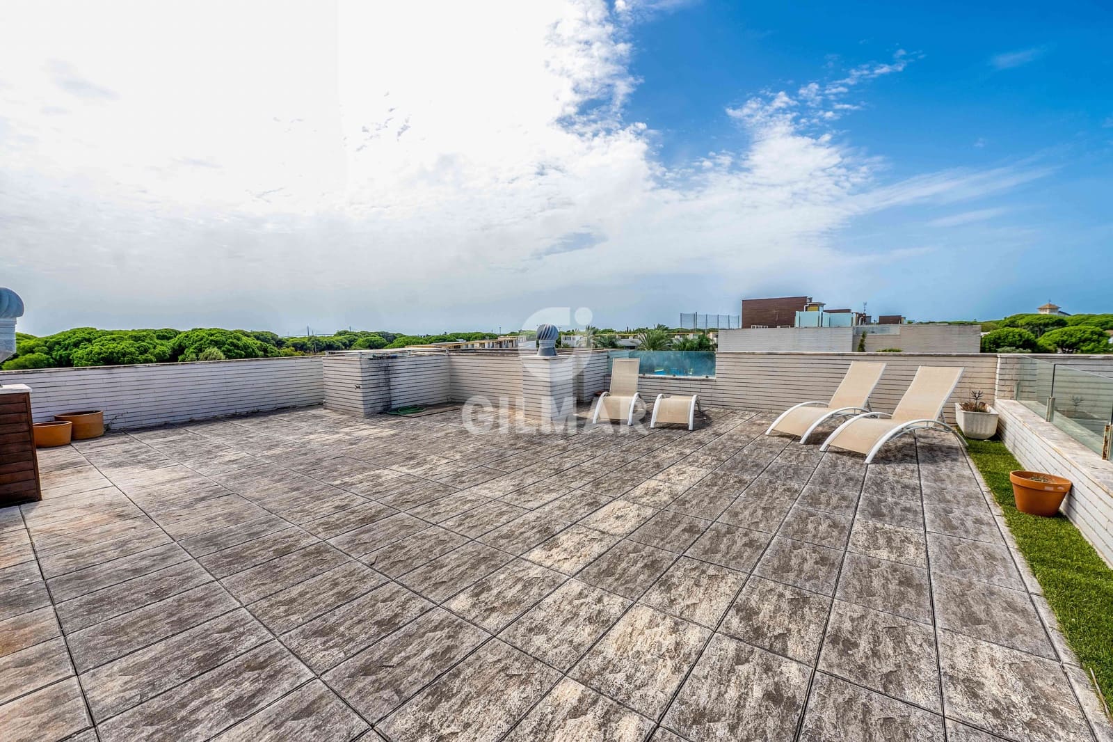 5 makuuhuone Kattohuoneisto myytävänä paikassa El Puerto de Santa Maria mukana uima-altaan 
autotalli - 1 280 000 € (Ref: 9275252)