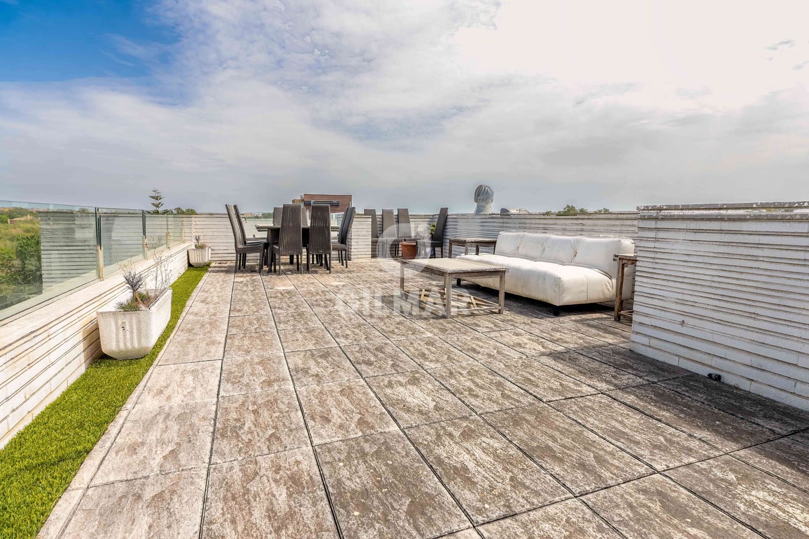 5 makuuhuone Kattohuoneisto myytävänä paikassa El Puerto de Santa Maria mukana uima-altaan 
autotalli - 1 280 000 € (Ref: 9275252)