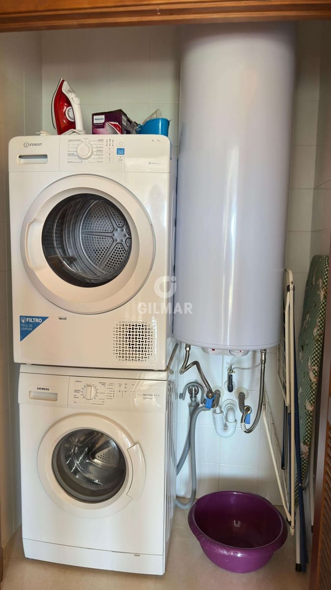 2 soveværelse Semi-Rækkehus til salg i Arcos de la Frontera med swimmingpool garage - € 295.000 (Ref: 9275253)