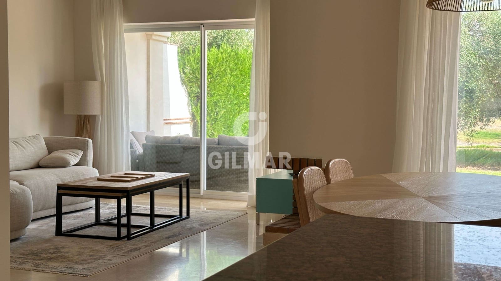 2 soveværelse Semi-Rækkehus til salg i Arcos de la Frontera med swimmingpool garage - € 295.000 (Ref: 9275253)