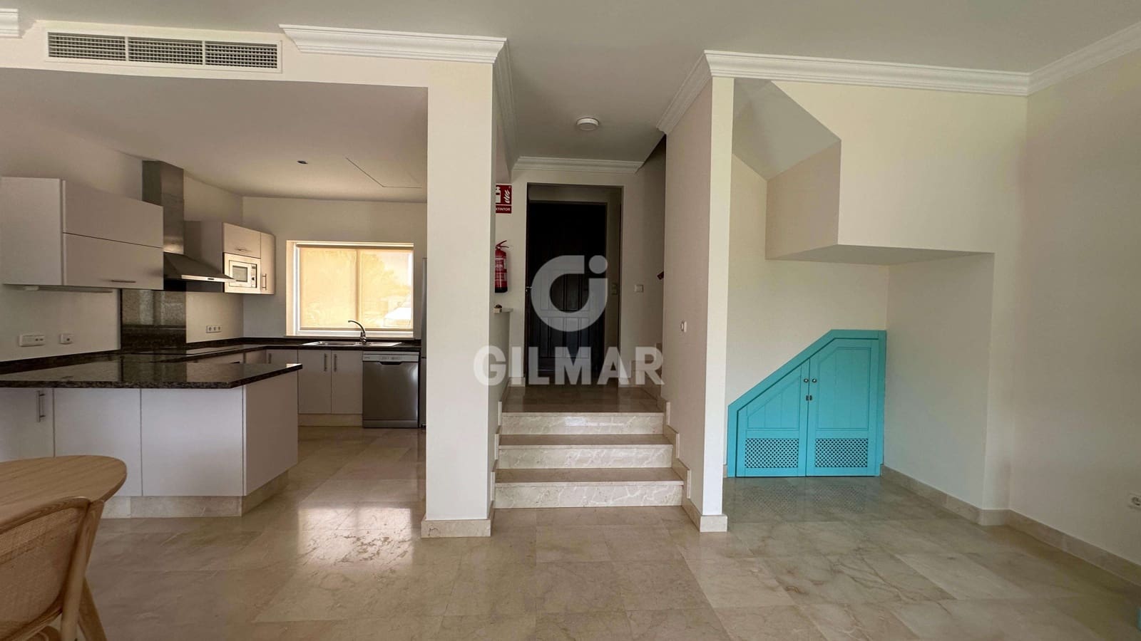 2 soveværelse Semi-Rækkehus til salg i Arcos de la Frontera med swimmingpool garage - € 295.000 (Ref: 9275253)