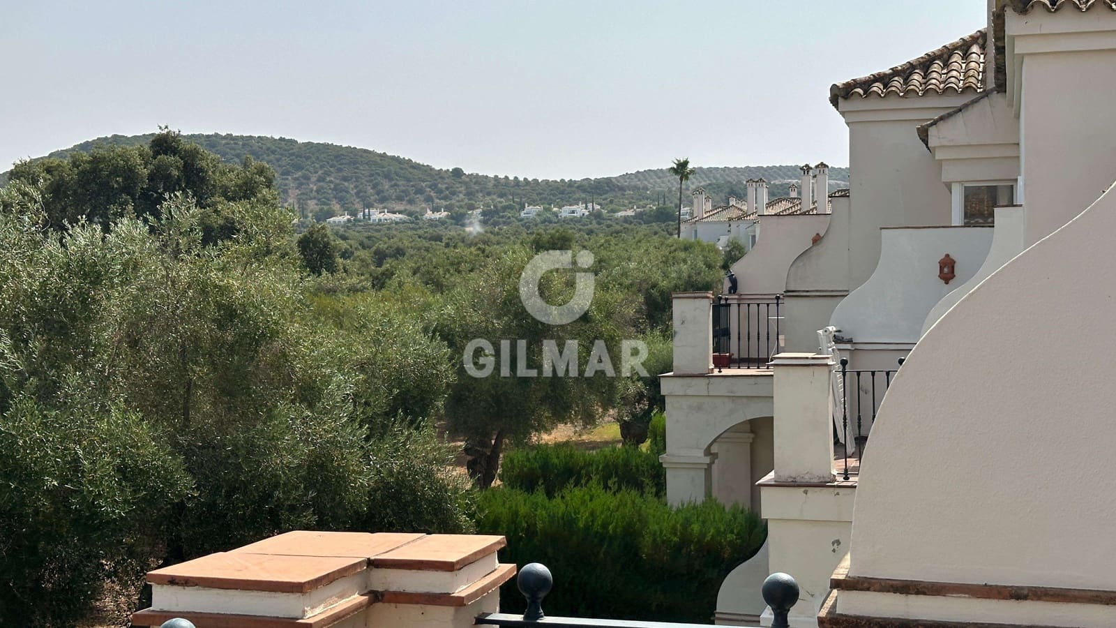 2 soveværelse Semi-Rækkehus til salg i Arcos de la Frontera med swimmingpool garage - € 295.000 (Ref: 9275253)