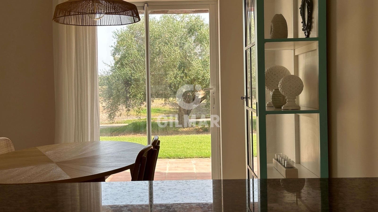 2 soveværelse Semi-Rækkehus til salg i Arcos de la Frontera med swimmingpool garage - € 295.000 (Ref: 9275253)