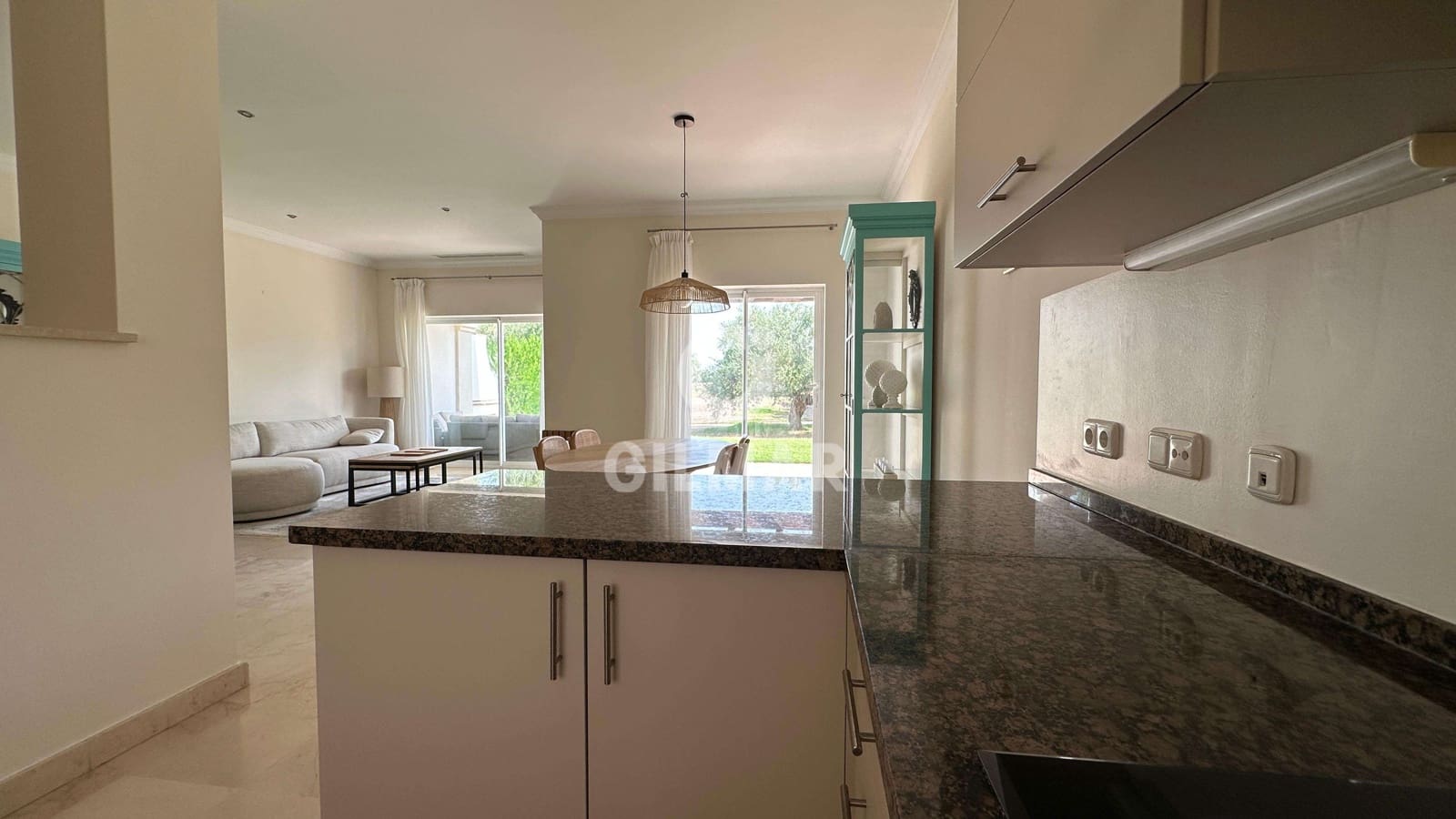 2 soveværelse Semi-Rækkehus til salg i Arcos de la Frontera med swimmingpool garage - € 295.000 (Ref: 9275253)