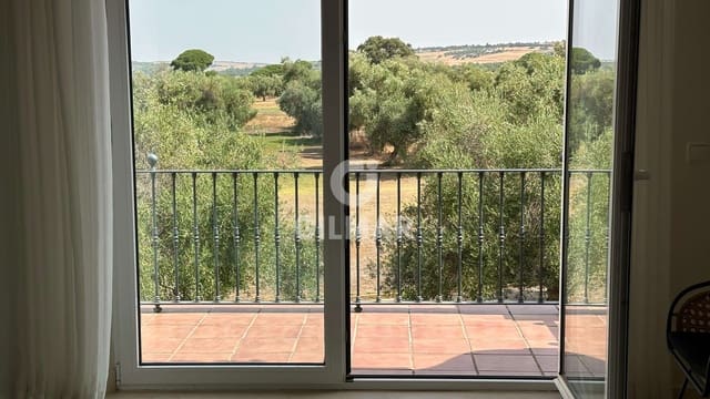 2 bedroom Semi-detached Villa for sale in Arcos de la Frontera with pool garage - € 295,000 (Ref: 9275253)