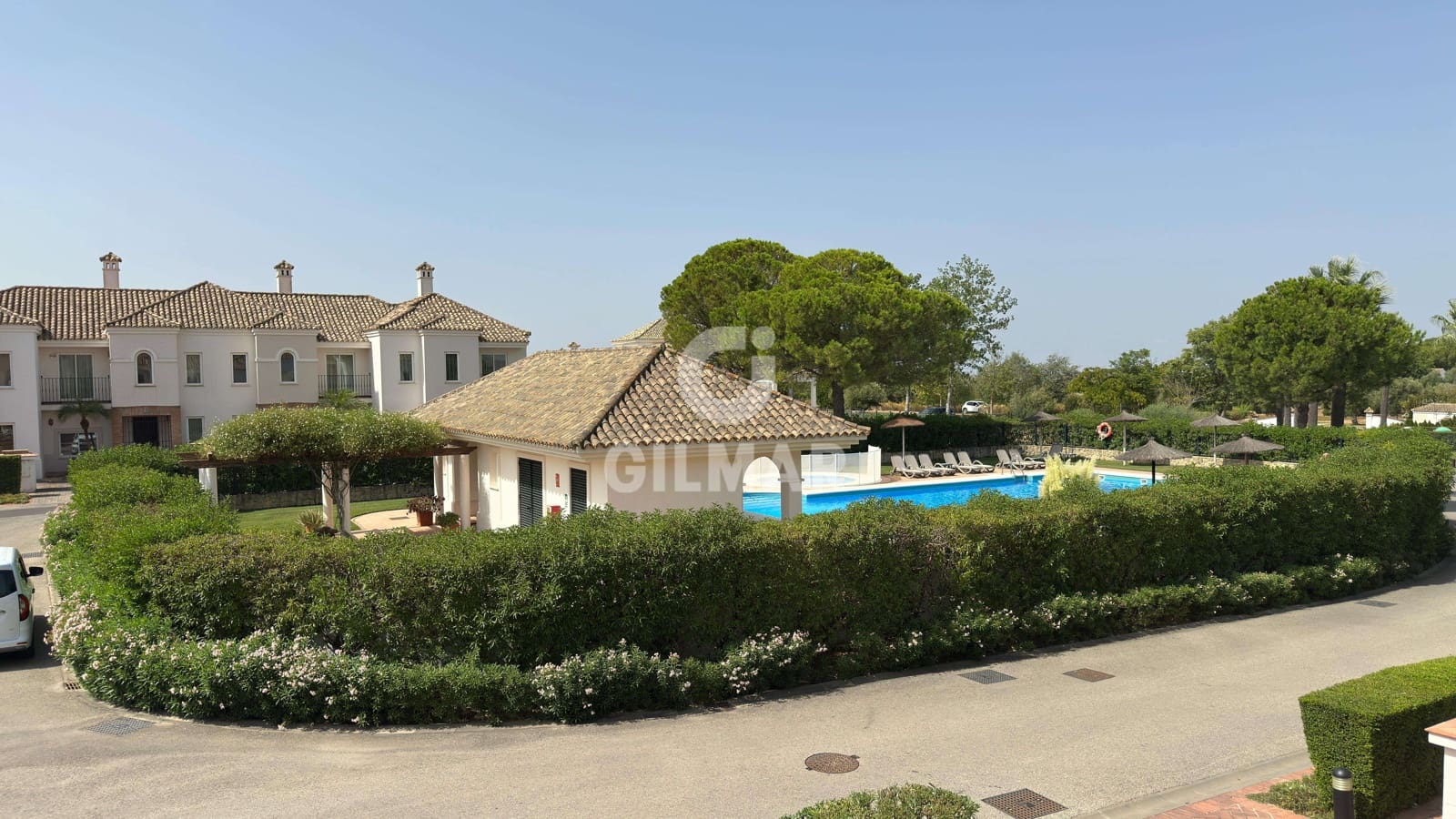 2 soveværelse Semi-Rækkehus til salg i Arcos de la Frontera med swimmingpool garage - € 295.000 (Ref: 9275253)