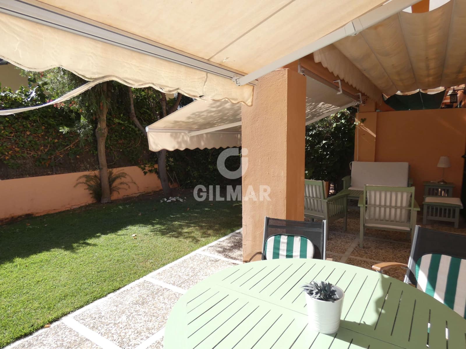 4 soveværelse Semi-Rækkehus til salg i El Puerto de Santa Maria med garage - € 720.000 (Ref: 9275257)