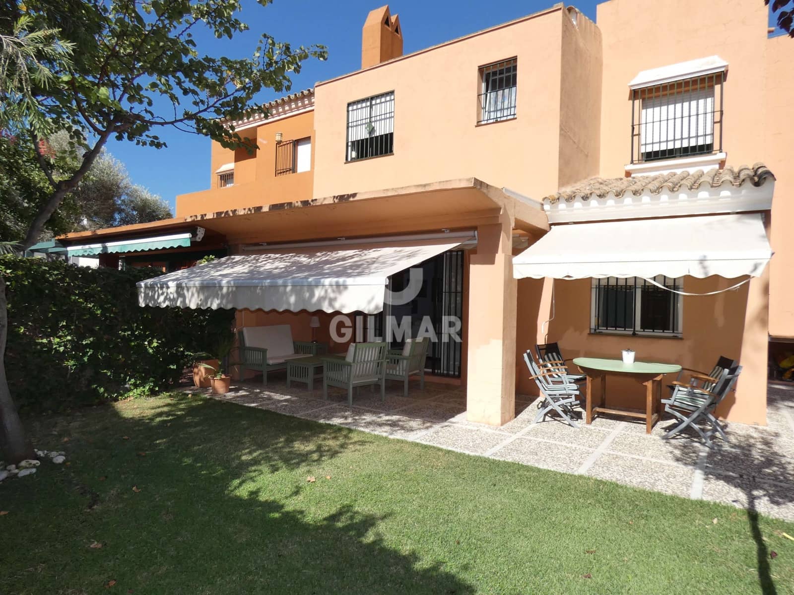 4 soveværelse Semi-Rækkehus til salg i El Puerto de Santa Maria med garage - € 720.000 (Ref: 9275257)