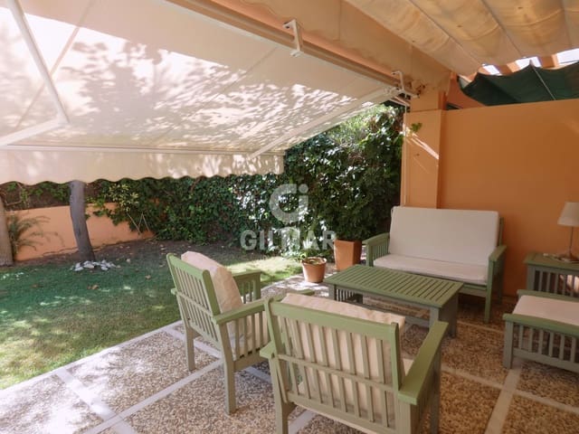 4 makuuhuone Paritalo myytävänä paikassa El Puerto de Santa María mukana 
autotalli - 720 000 € (Ref: 9275257)