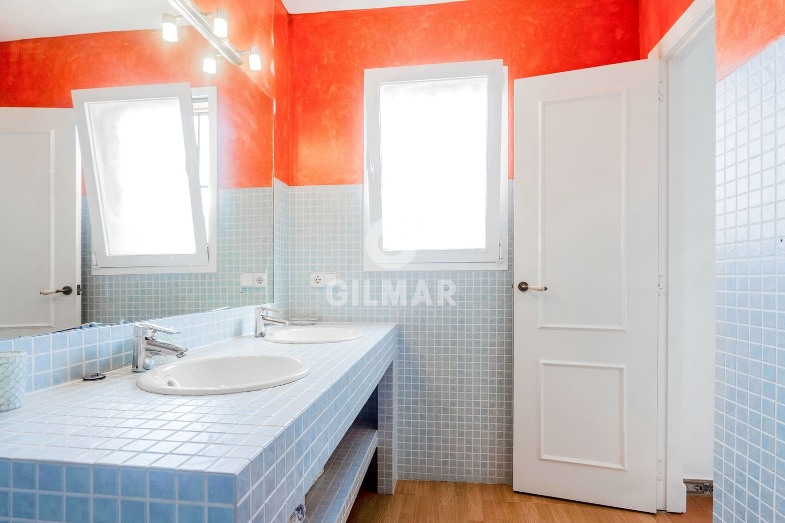 4 soveværelse Semi-Rækkehus til salg i El Puerto de Santa Maria med garage - € 720.000 (Ref: 9275257)