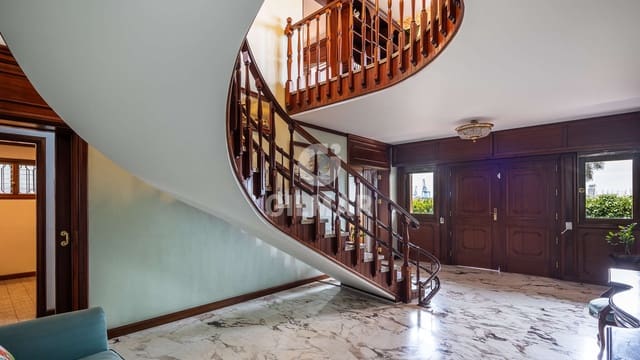 6 slaapkamer Villa te koop in Ciudad Jardín, Las Palmas de Gran Canaria met zwembad garage - € 1.800.000 (Ref: 9278548)