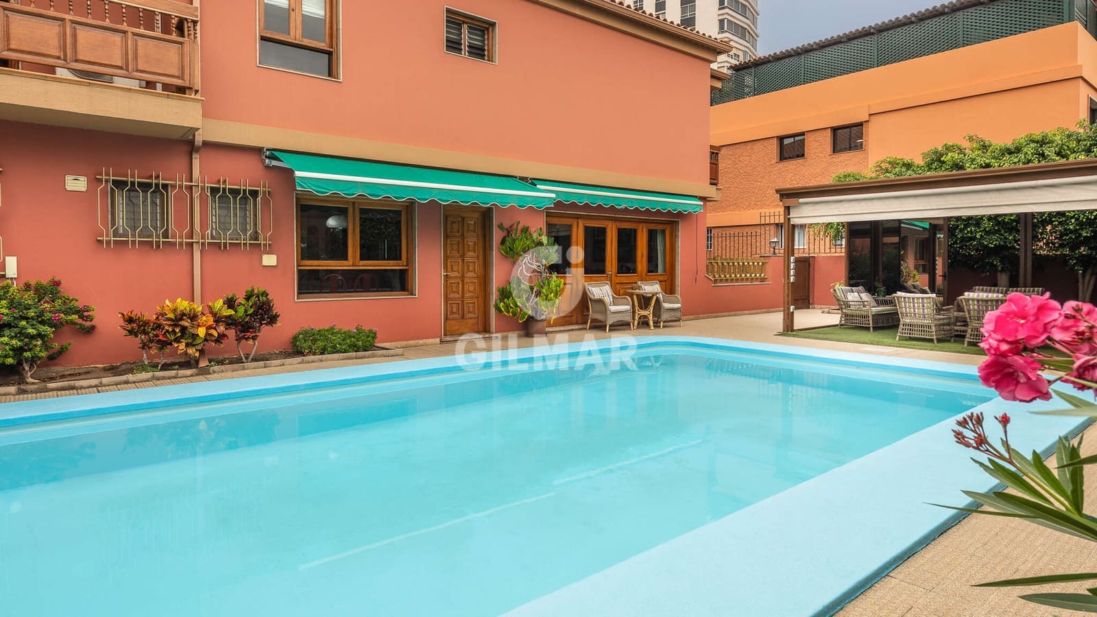 6 sovrum Villa till salu i Las Palmas de Gran Canaria med pool garage - 1 800 000 € (Ref: 9278548)