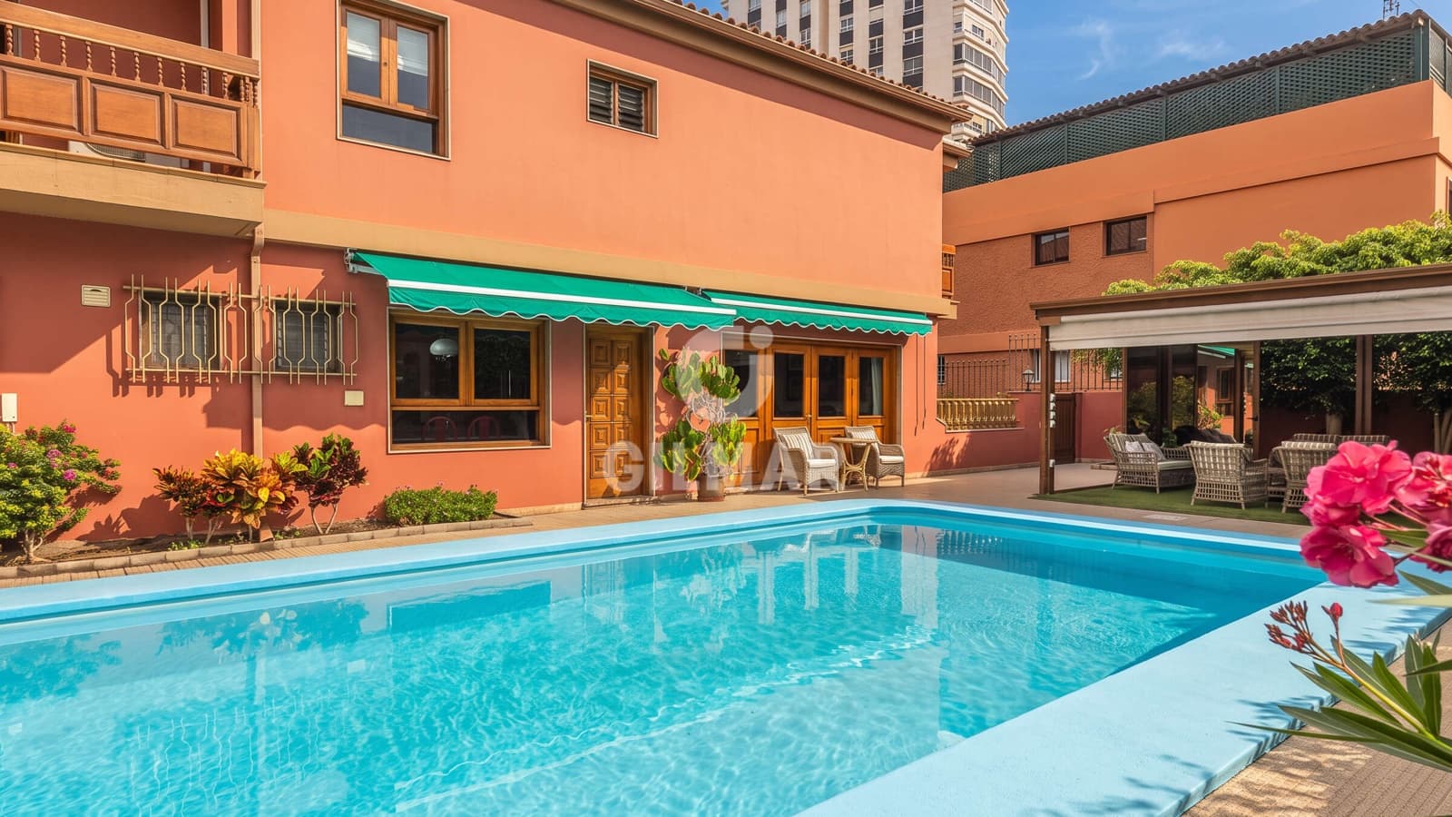 6 soveværelse Villa til salg i Las Palmas de Gran Canaria med swimmingpool garage - € 1.800.000 (Ref: 9278548)