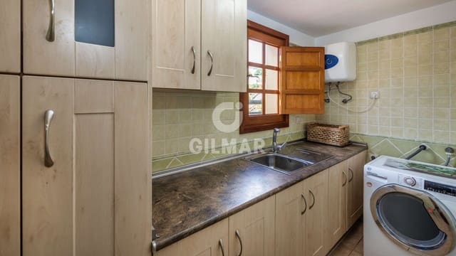 3 slaapkamer Villa te koop in Teror met zwembad - € 765.000 (Ref: 9278549)