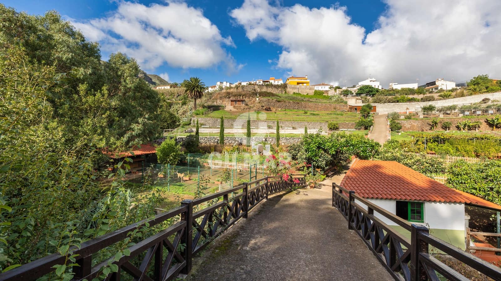 3 slaapkamer Villa te koop in Teror met zwembad - € 765.000 (Ref: 9278549)