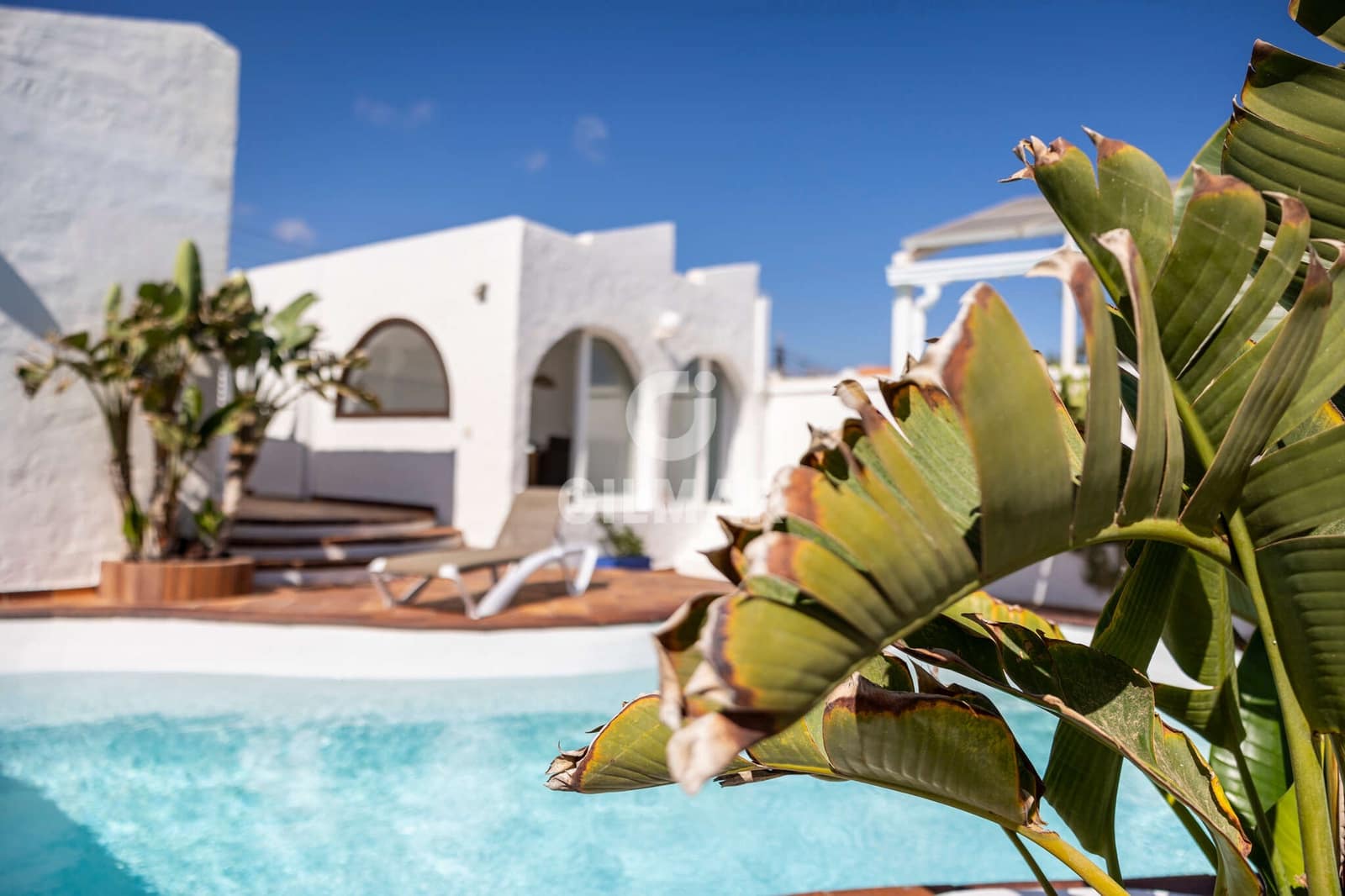 5 slaapkamer Villa te koop in Playa del Hombre met zwembad garage - € 1.665.000 (Ref: 9278554)