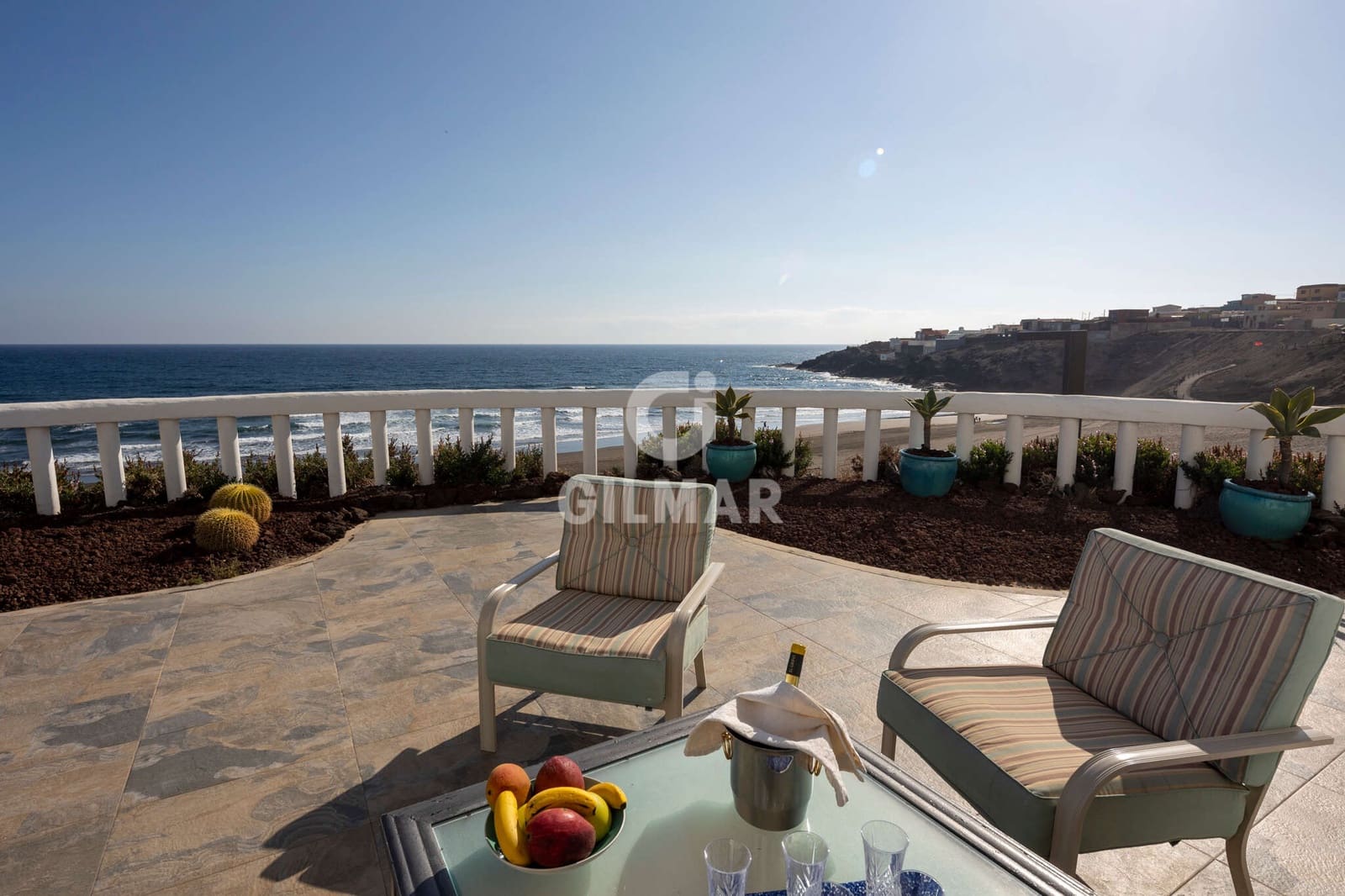 5 slaapkamer Villa te koop in Playa del Hombre met zwembad garage - € 1.665.000 (Ref: 9278554)