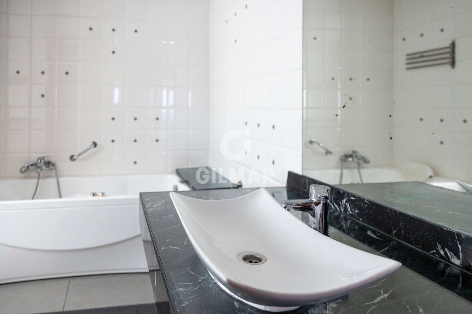 5 slaapkamer Villa te koop in Playa del Hombre met zwembad garage - € 1.665.000 (Ref: 9278554)