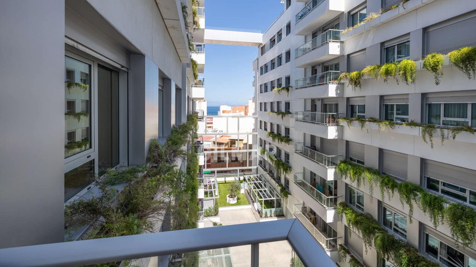 3 soverom Leilighet til salgs i Las Palmas de Gran Canaria med svømmebasseng garasje - € 500 000 (Ref: 9278560)