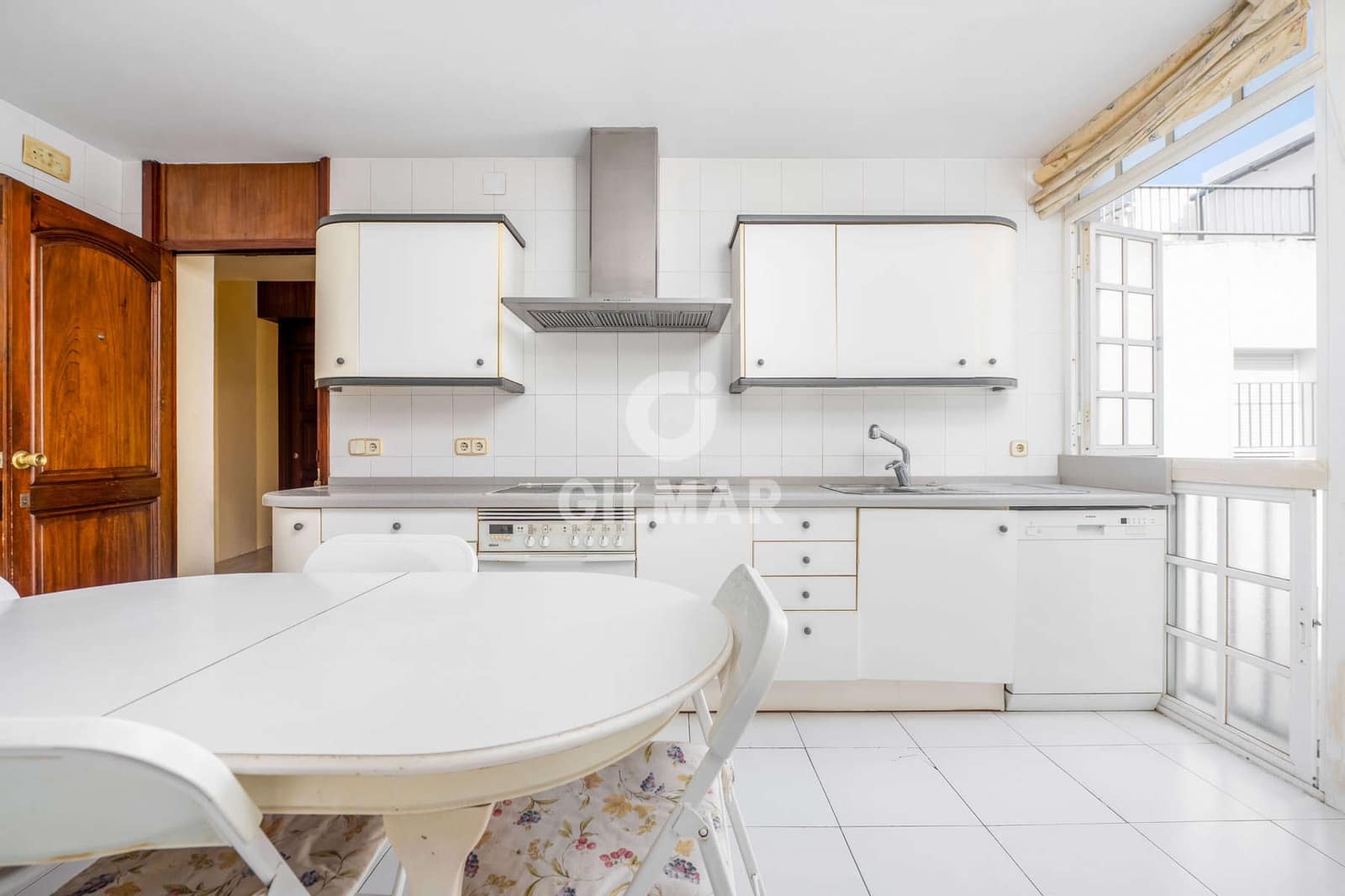 4 soveværelse Lejlighed til salg i Sevilla by med garage - € 780.000 (Ref: 9278771)