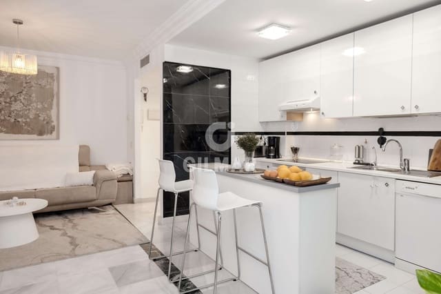 2 soveværelse Lejlighed til salg i Sierra Blanca, Marbella med swimmingpool garage - € 455.000 (Ref: 9282667)