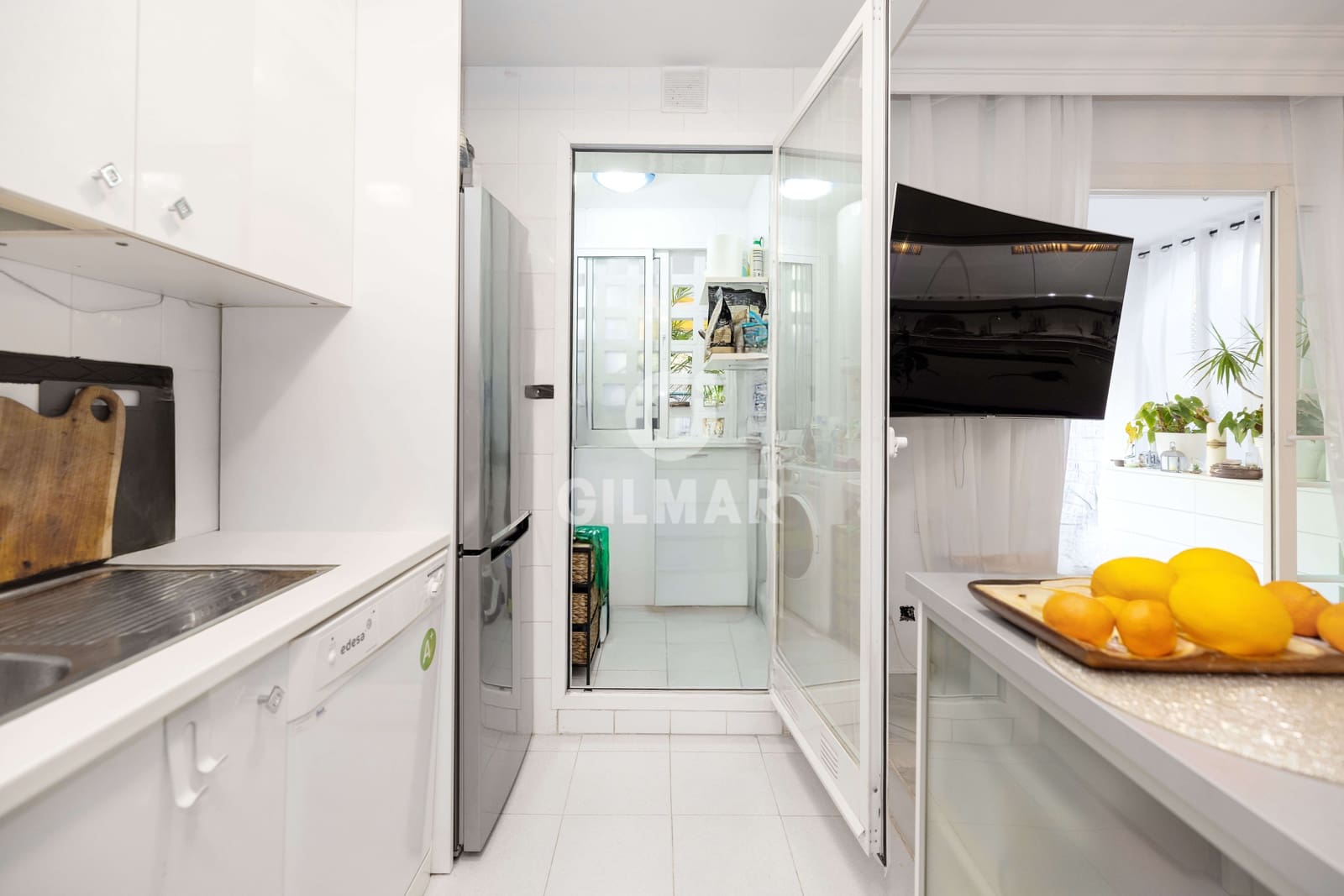 2 makuuhuone Asunto myytävänä paikassa Marbella mukana uima-altaan 
autotalli - 455 000 € (Ref: 9282667)