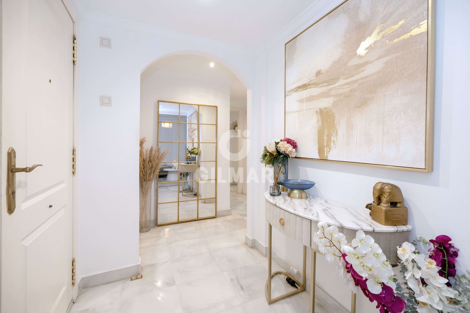 2 makuuhuone Asunto myytävänä paikassa Marbella mukana uima-altaan 
autotalli - 455 000 € (Ref: 9282667)