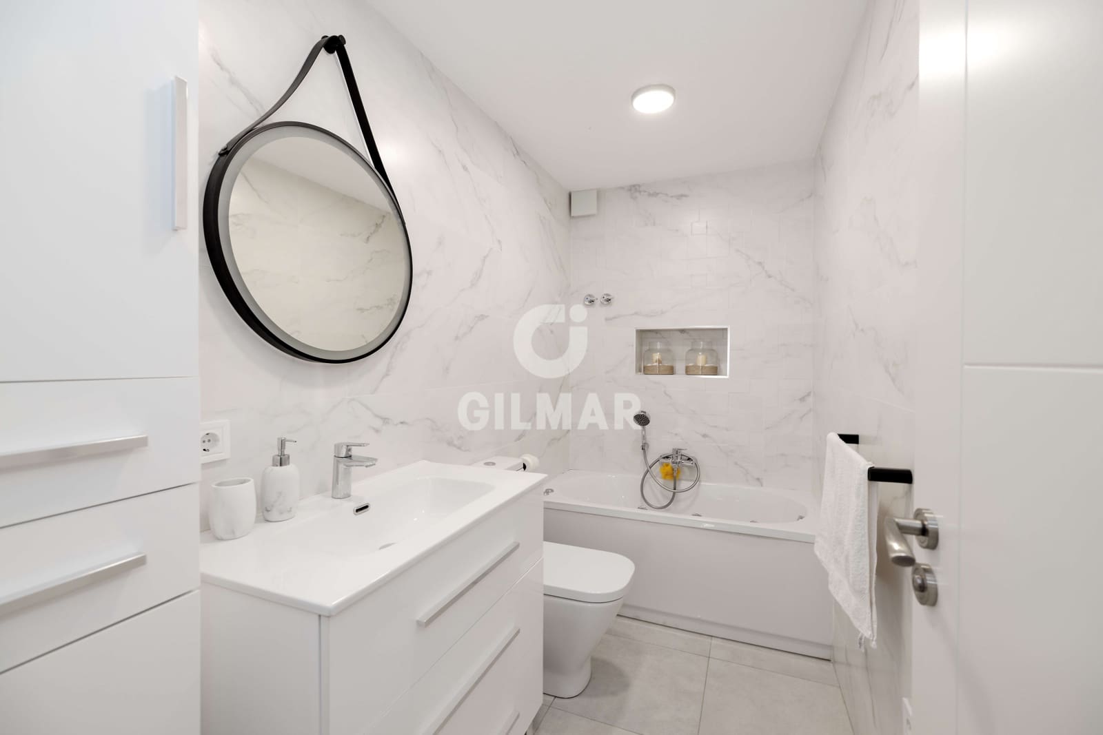 3 chambre Villa/Maison Mitoyenne à vendre à Arroyo de la Miel - 379 500 € (Ref: 9282670)