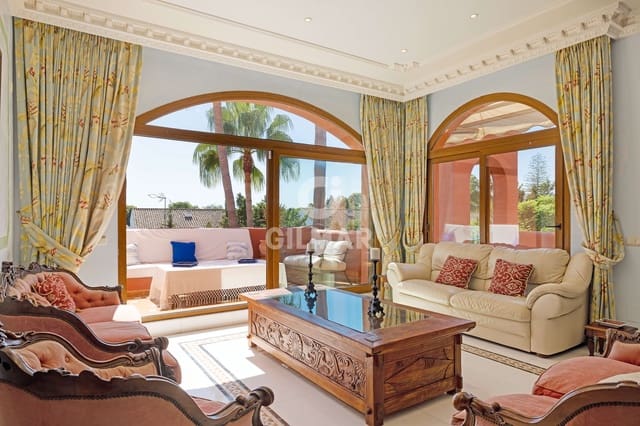 Piso de 5 habitaciones en Guadalmina Baja, Marbella en venta con piscina garaje - 2.295.000 € (Ref: 9282899)