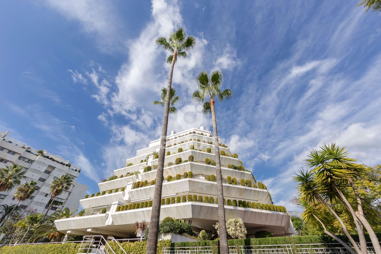 4 soveværelse Lejlighed til salg i Marbella med swimmingpool garage - € 2.550.000 (Ref: 9283060)