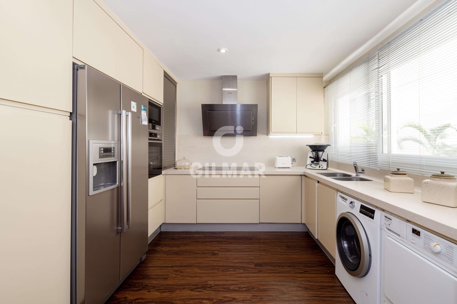 4 soveværelse Lejlighed til salg i Marbella med swimmingpool garage - € 2.550.000 (Ref: 9283060)