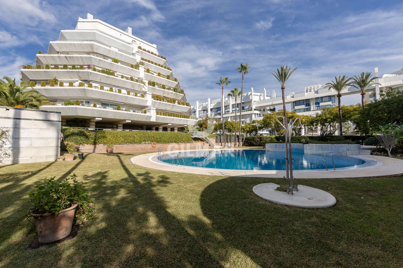 4 soveværelse Lejlighed til salg i Marbella med swimmingpool garage - € 2.550.000 (Ref: 9283060)