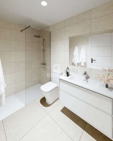 2 bedroom Flat for sale in El Medano, Granadilla de Abona with pool garage - € 350,000 (Ref: 9289771)