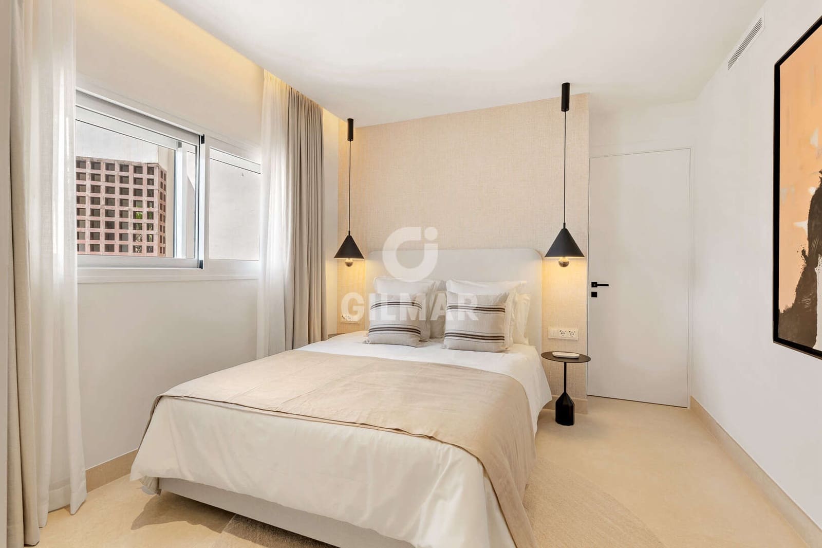 3 sovrum Takvåning till salu i Estepona med pool - 2 995 000 € (Ref: 9293424)