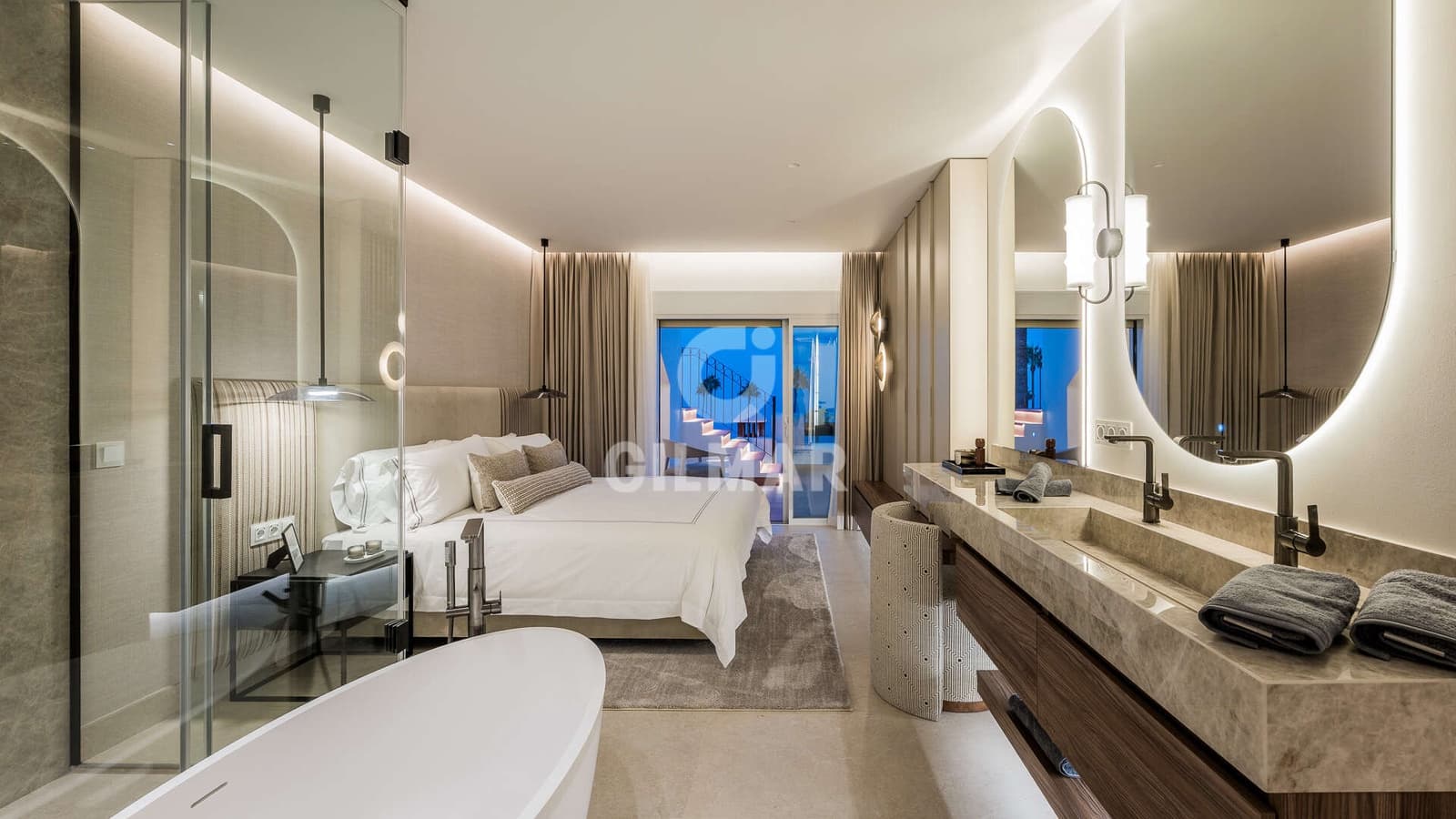 3 sovrum Takvåning till salu i Estepona med pool - 2 995 000 € (Ref: 9293424)