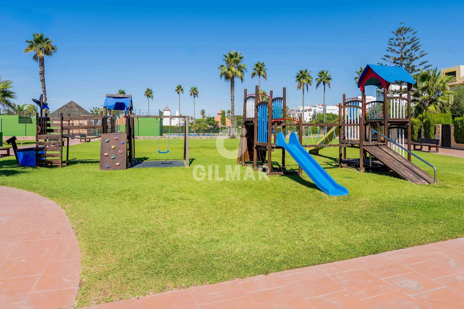 3 soveværelse Penthouse til salg i Zahara de los Atunes med swimmingpool garage - € 485.000 (Ref: 9293425)