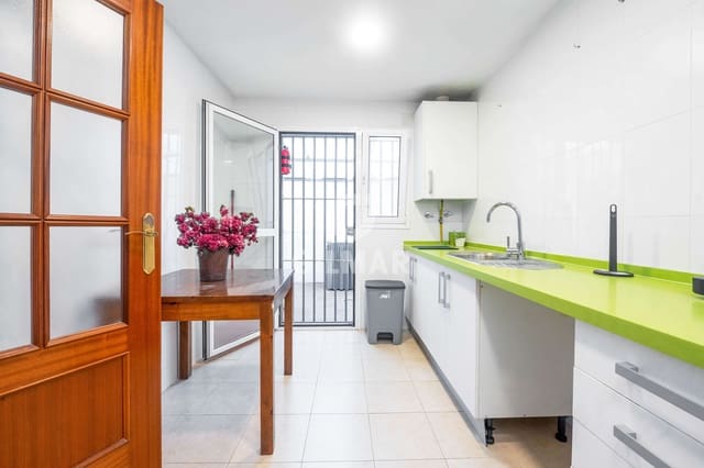 4 slaapkamer Halfvrijstaande villa te koop in El Puerto de Santa María - € 620.000 (Ref: 9294790)