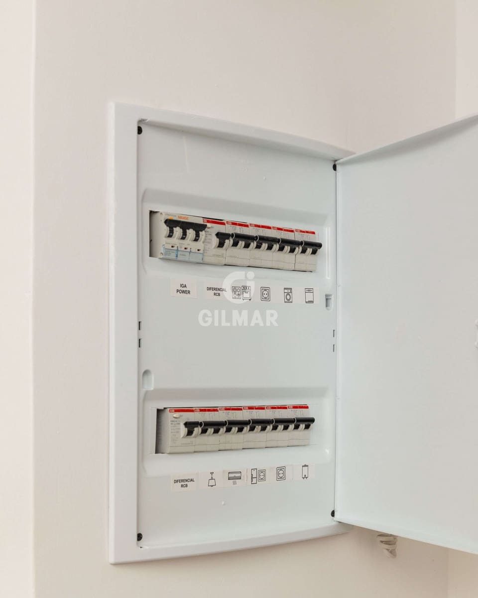 3 bedroom Flat for sale in Torremolinos - € 330,000 (Ref: 9294791)