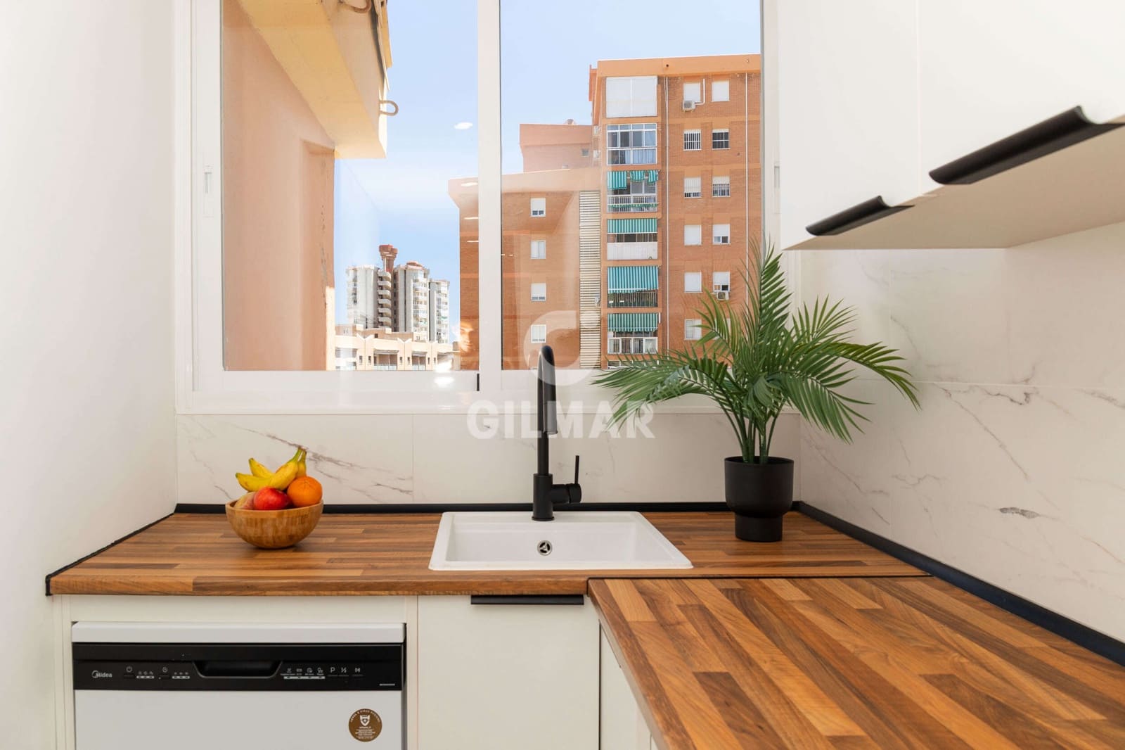 3 bedroom Flat for sale in Torremolinos - € 330,000 (Ref: 9294791)