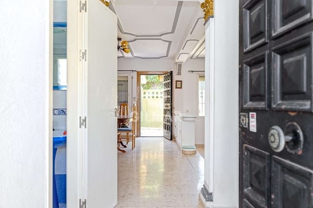 4 chambre Villa/Maison Mitoyenne à vendre à Los Boliches , Fuengirola avec piscine - 440 000 € (Ref: 9294793)