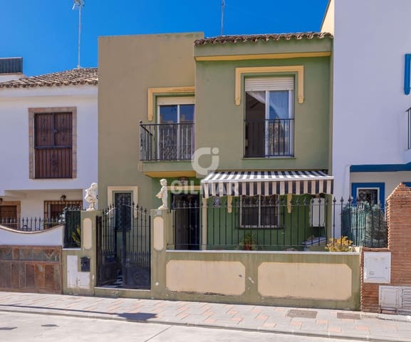 4 chambre Villa/Maison Mitoyenne à vendre à Los Boliches , Fuengirola avec piscine - 440 000 € (Ref: 9294793)