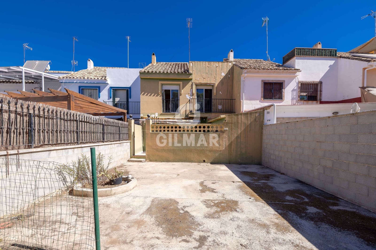 4 soverom Rekkehus til salgs i Fuengirola med svømmebasseng - € 440 000 (Ref: 9294793)