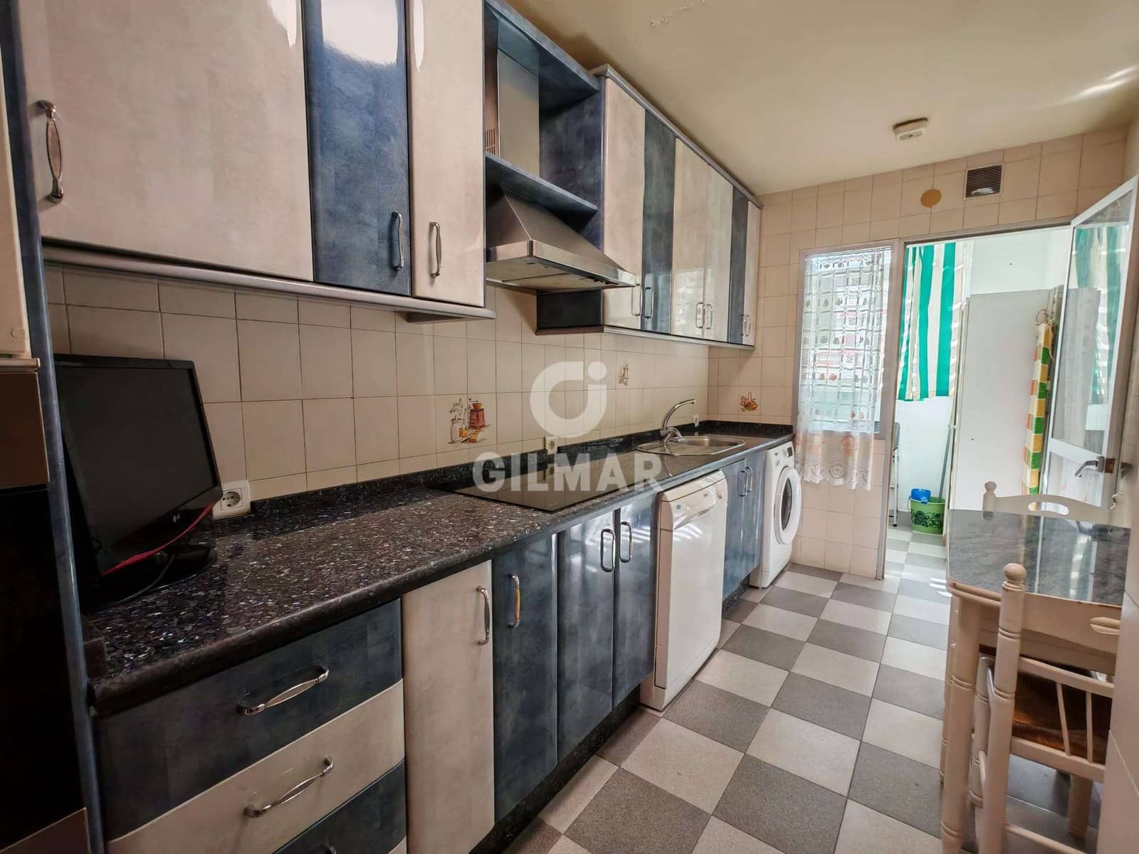 4 makuuhuone Asunto myytävänä paikassa Arroyo de la Miel mukana uima-altaan 
autotalli - 382 000 € (Ref: 9294798)