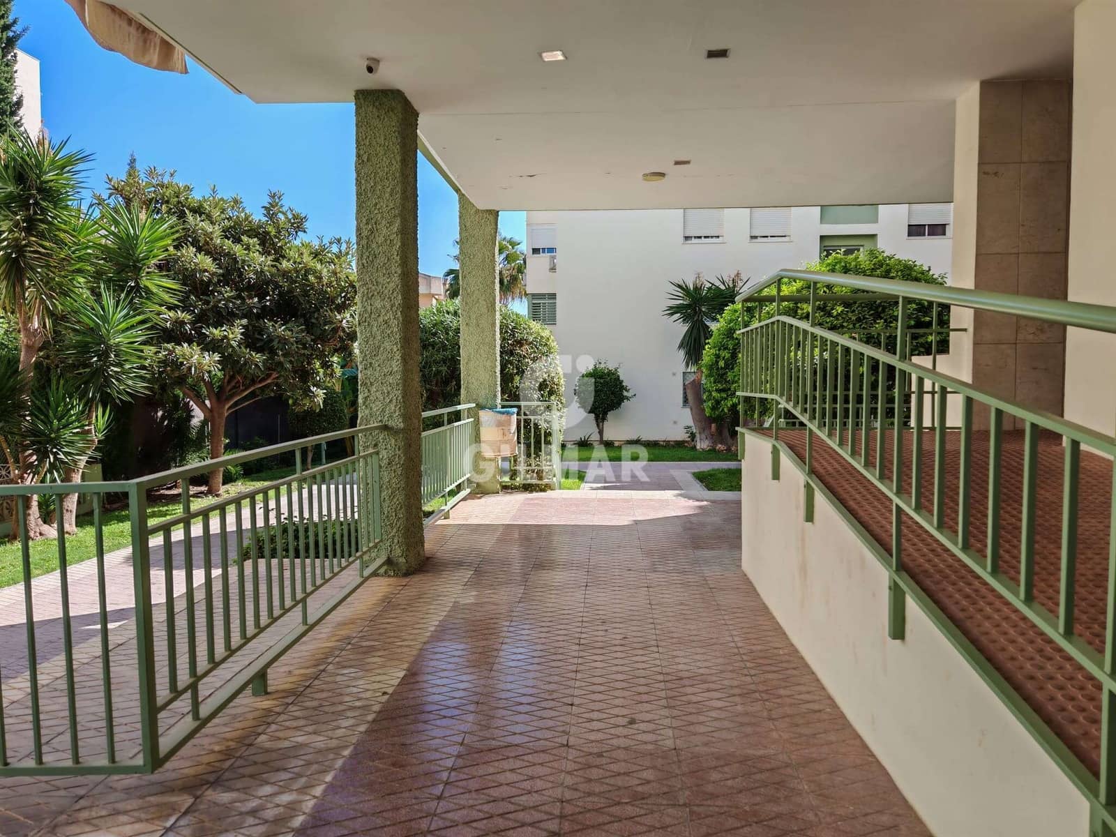 4 makuuhuone Asunto myytävänä paikassa Arroyo de la Miel mukana uima-altaan 
autotalli - 382 000 € (Ref: 9294798)